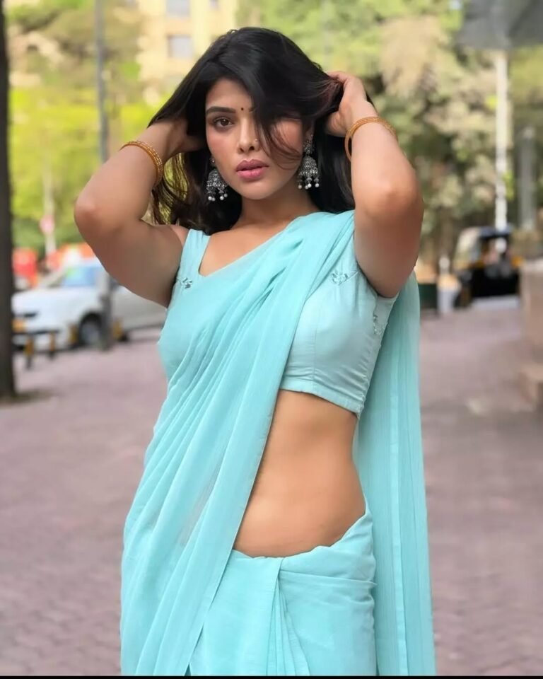 #mahimaguptaofficial #beingtraditional...