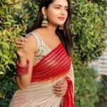 In Frame Tanjin Tisha
#bong #bongbeauties #bongcrush #bongbeauty #kannadaactres...