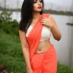 In frame @ruchira_rj#ruchirajadhav
#rjruchira
#marathicelebs
#marathiceleb...