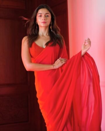 DM FOR PROMOTIONSFOLLOW @being_traditionall#aliabhatt #aliabhat #aliabhatth...