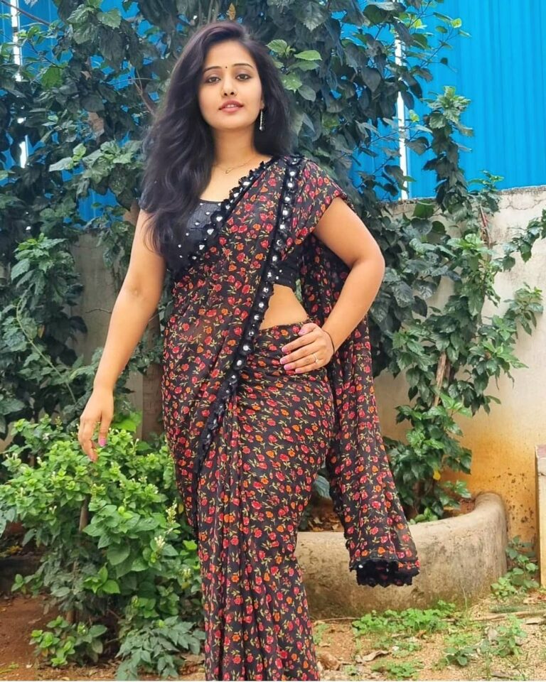 #southindiansaree #southindianactress
#malluactress #happydiwali...