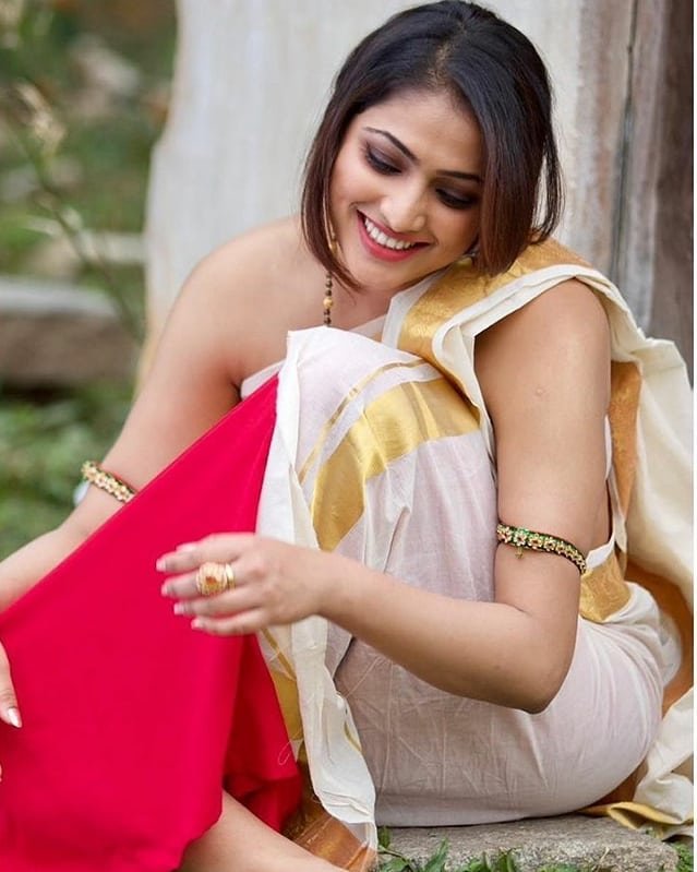 #haripriya
#iamhariprriya
#indianactress
#southindianactress
#kannadaactress ...