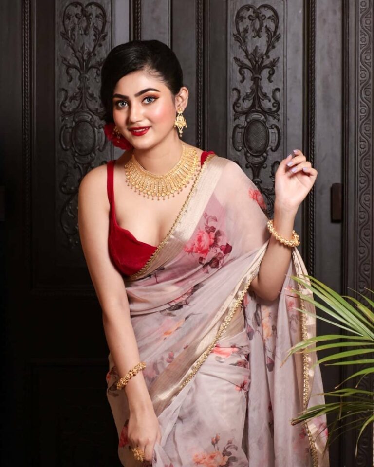 DM FOR PROMOTIONSIN FRAME-- @martina_ganguly#bongbeauties
#bongbeauty
#bon...