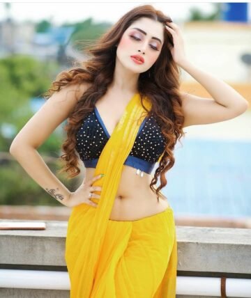 DM FOR PROMOTIONS
FOLLOW @being_traditionallIn frame-- JIYA ROY@meena.kshi05...