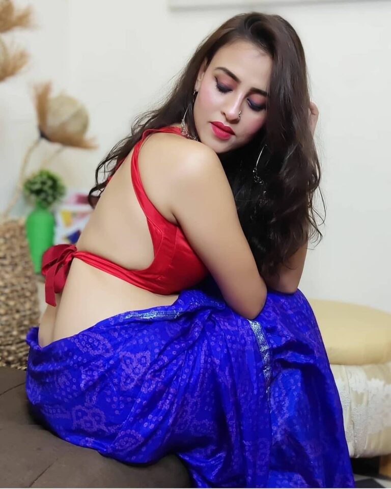 DM FOR PROMOTIONSFollow @being_traditionallIn Frame-- @neha_bhatt_deshmukh...