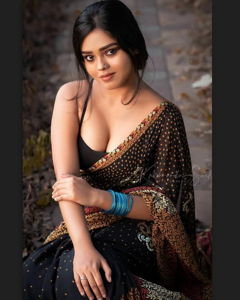 Follow @being_traditionall
.
In Frame-- @sreejonyyy__
Pic credit-- @krishnandu...