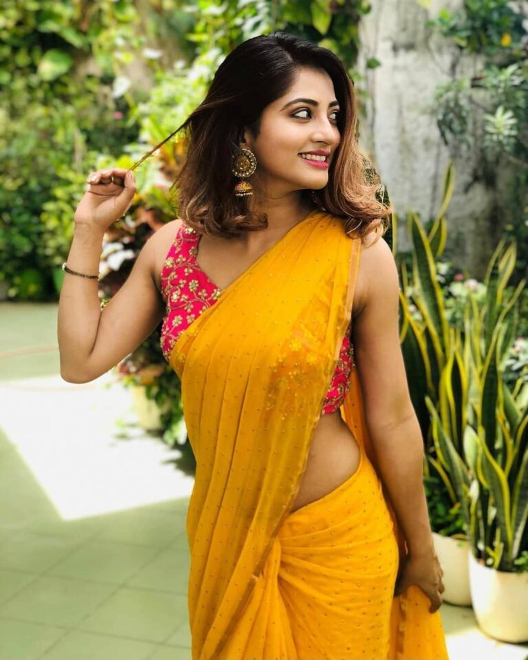 DM FOR PROMOTIONS/ SHOUTOUT
#sareeinspiration
#sareedraping
#sareelovers
#sar...