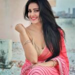 Follow-- @being_traditionall .
In Frame-- @archannaguptaa...