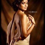 Follow-- @being_traditionall .
In Frame-- @iampoojasawant .
Pic Credits-- @shash...