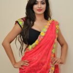 DM FOR PROMOTIONS
Follow @being_traditionall
In frame-- @ Vaibhavi Joshi@ico...