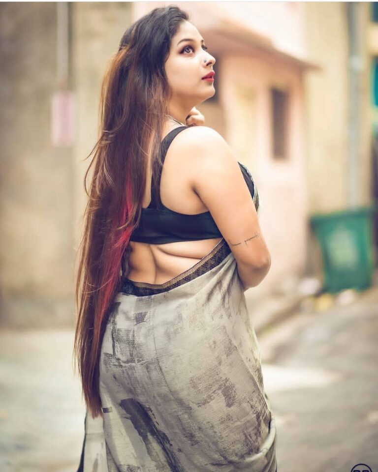 PROMOTIONS AVAILABLE
Follow @being_traditionall
In FRAME-- @pihu4975
Pic Credi...