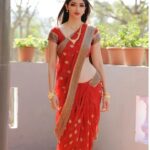 Follow @being_traditionall
In Frame-- Tanvi Vyas
#katrinakaif #deepikapadukone ...