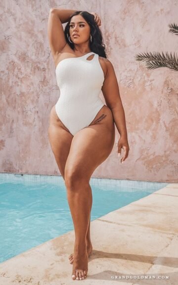 plus size swimwear